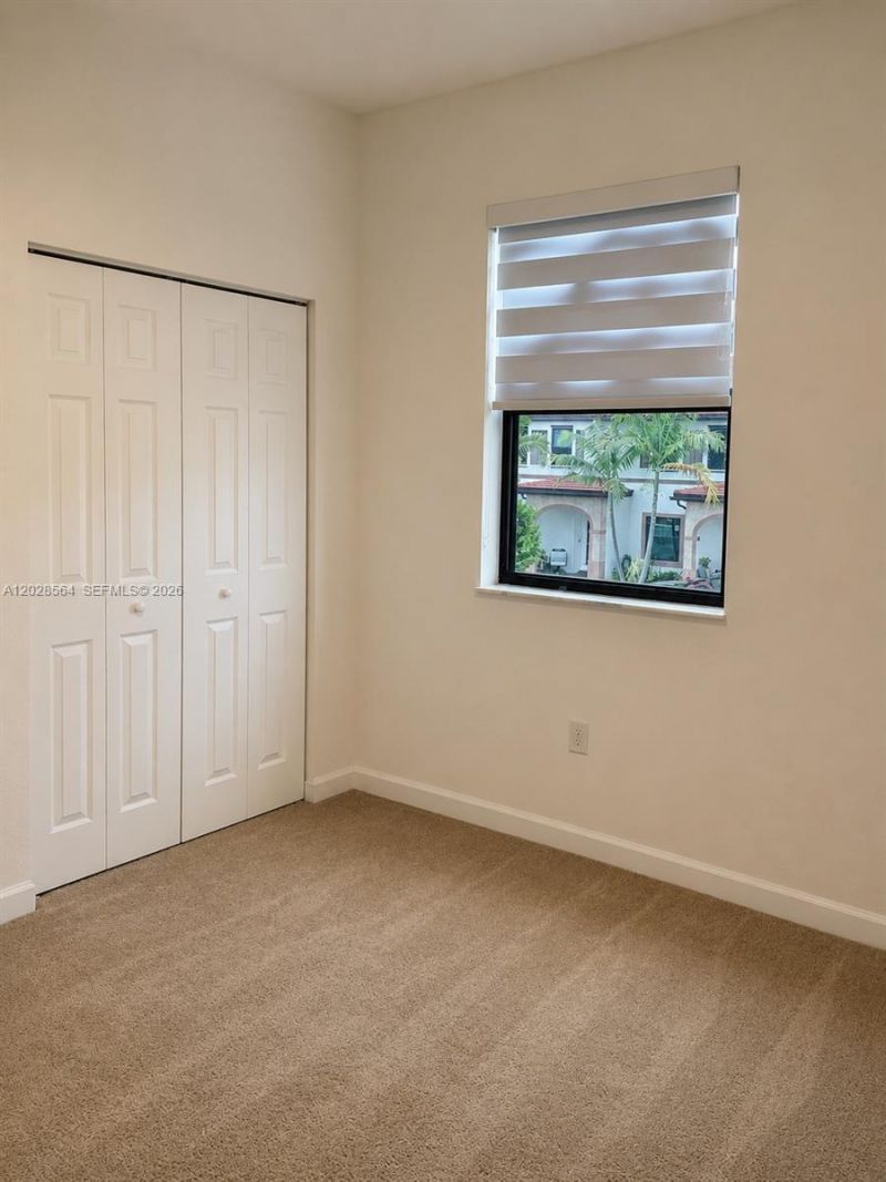 3368 W 105th Ter , Hialeah, FL 33018 Photo