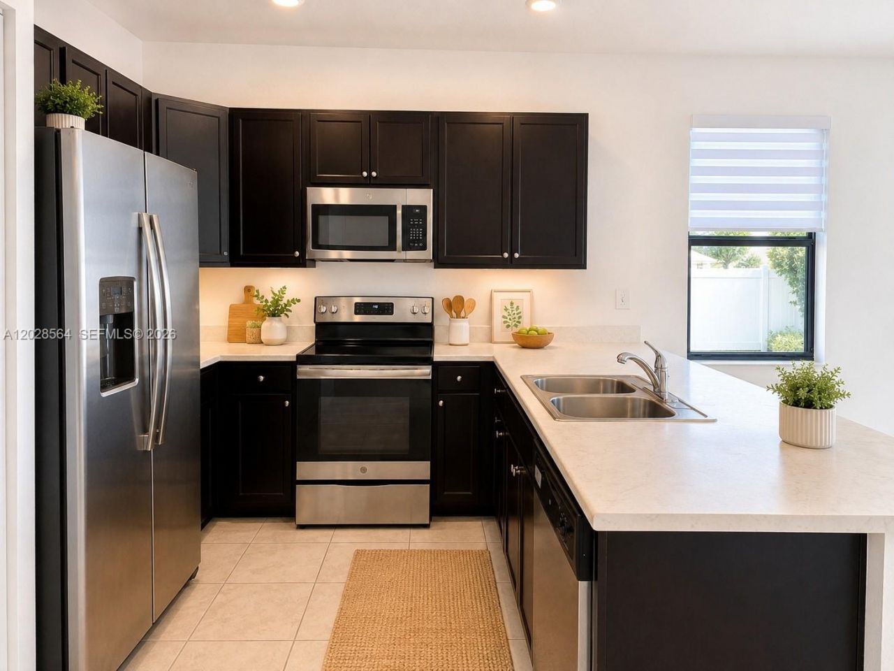 3368 W 105th Ter , Hialeah, FL 33018 Photo