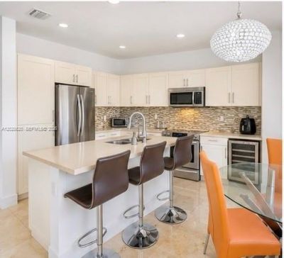 10555 NW 69th Ter, Doral, FL 33178 Photo