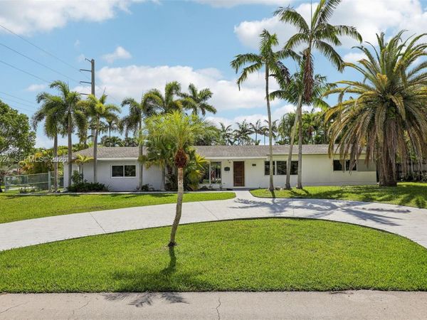 14401 SW 98 ct , Miami, FL 33176