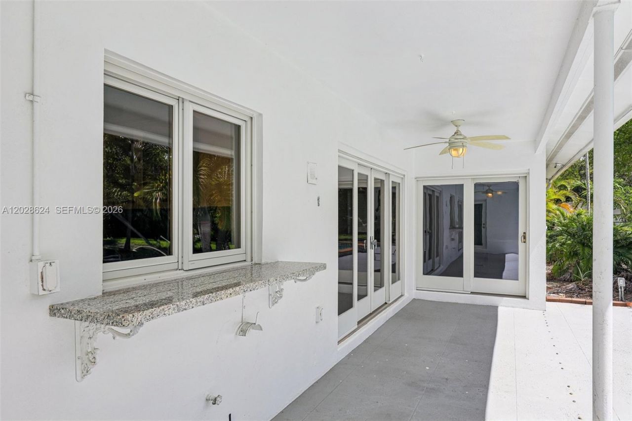 14401 SW 98 Ct , Miami, FL 33176 Photo