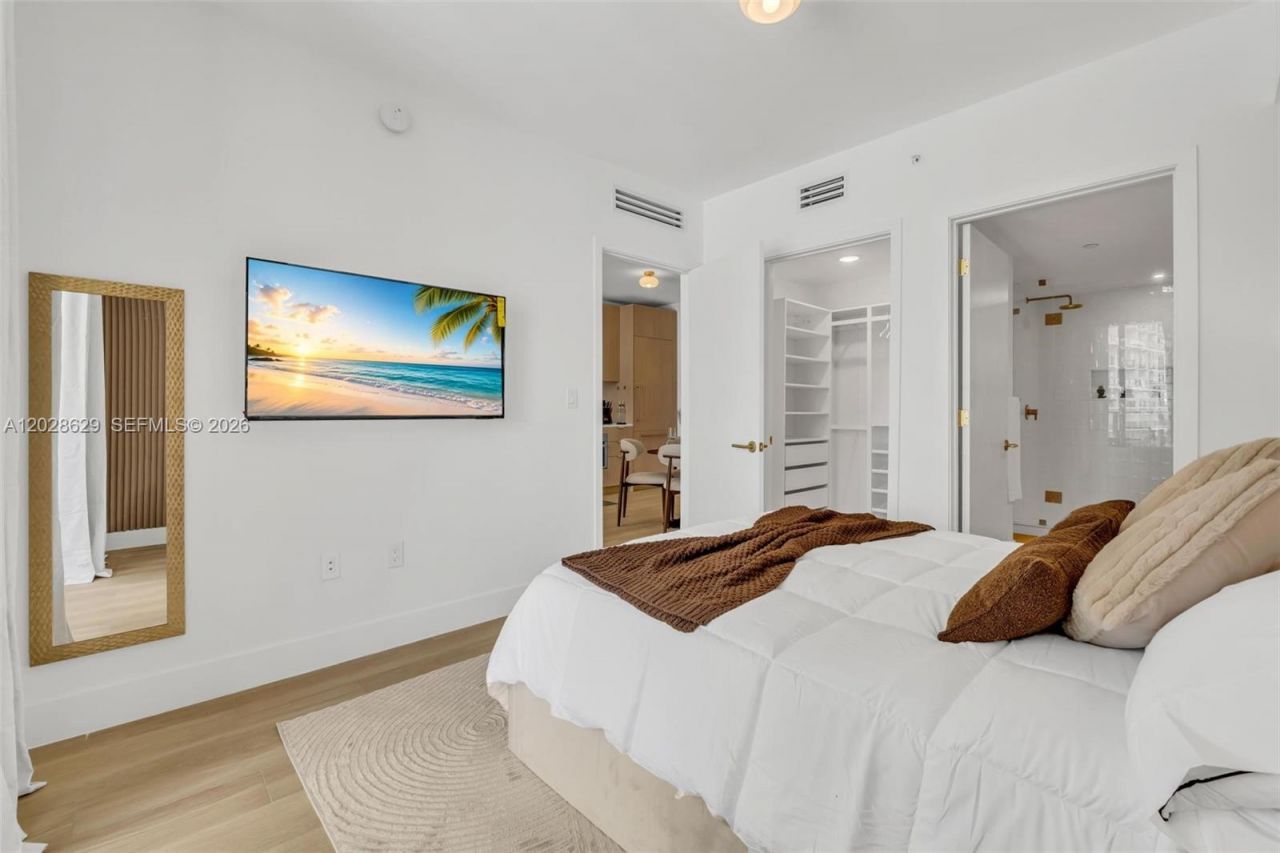 90 32nd St , Unit 909, Miami, FL 33127 Photo