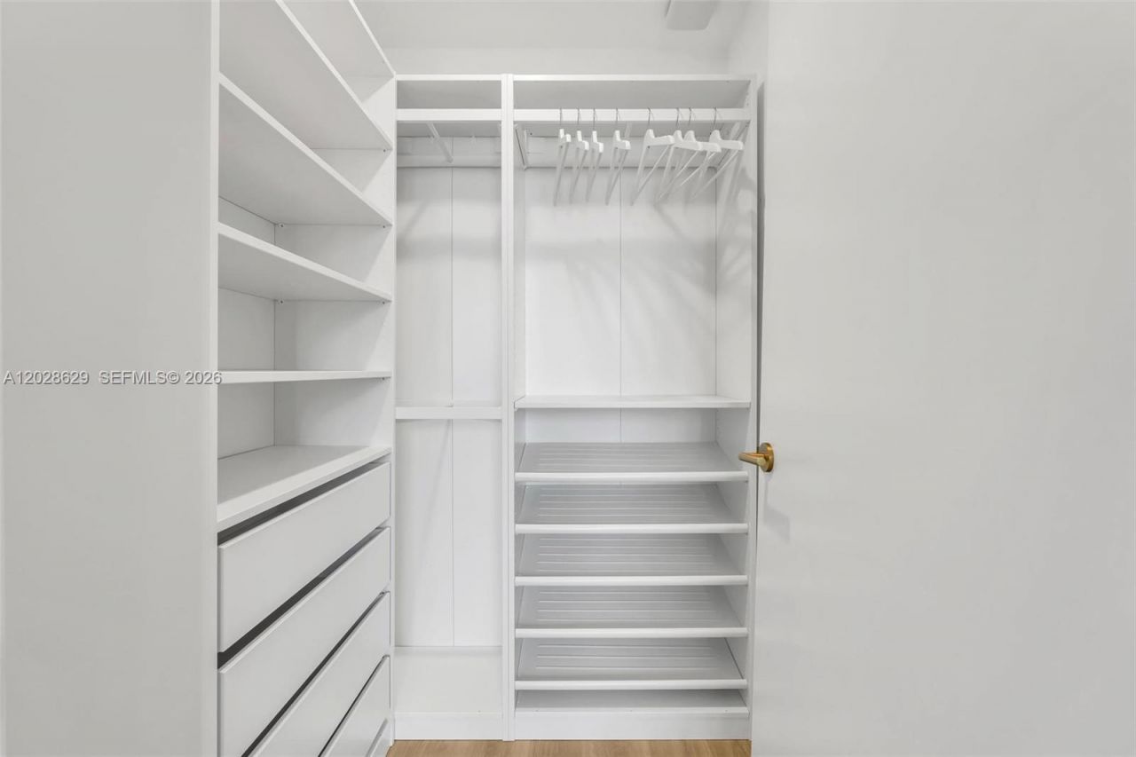 90 32nd St , Unit 909, Miami, FL 33127 Photo