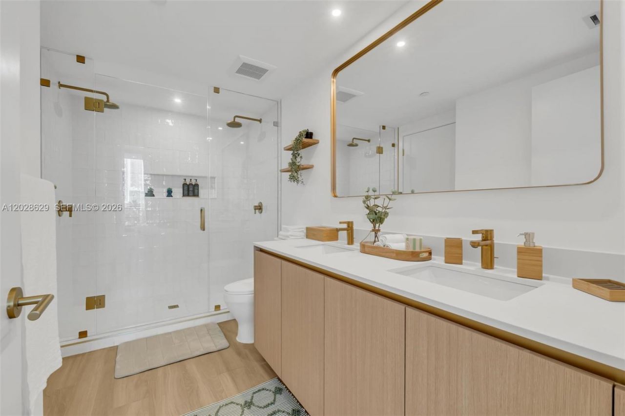 90 32nd St , Unit 909, Miami, FL 33127 Photo