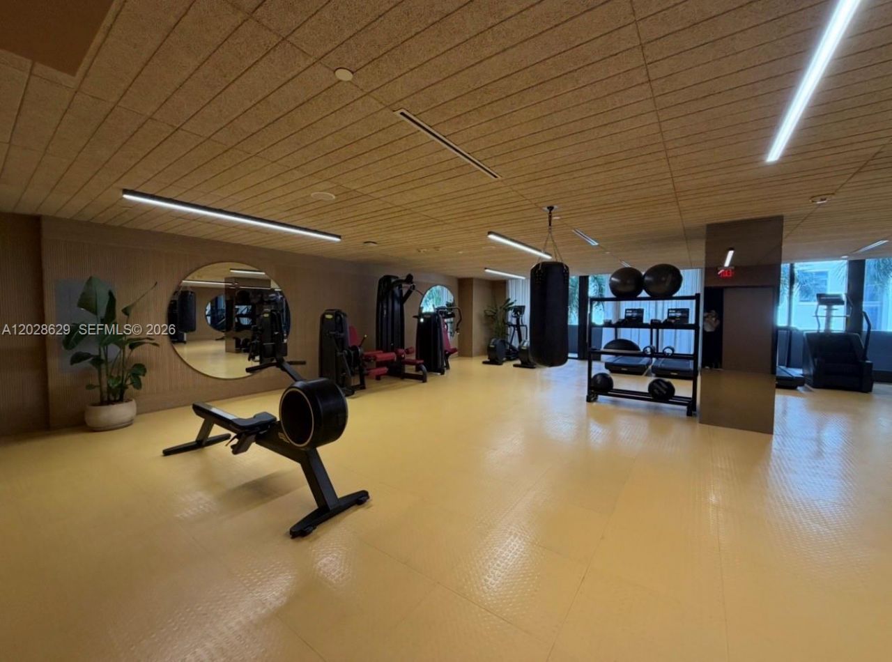 90 32nd St , Unit 909, Miami, FL 33127 Photo