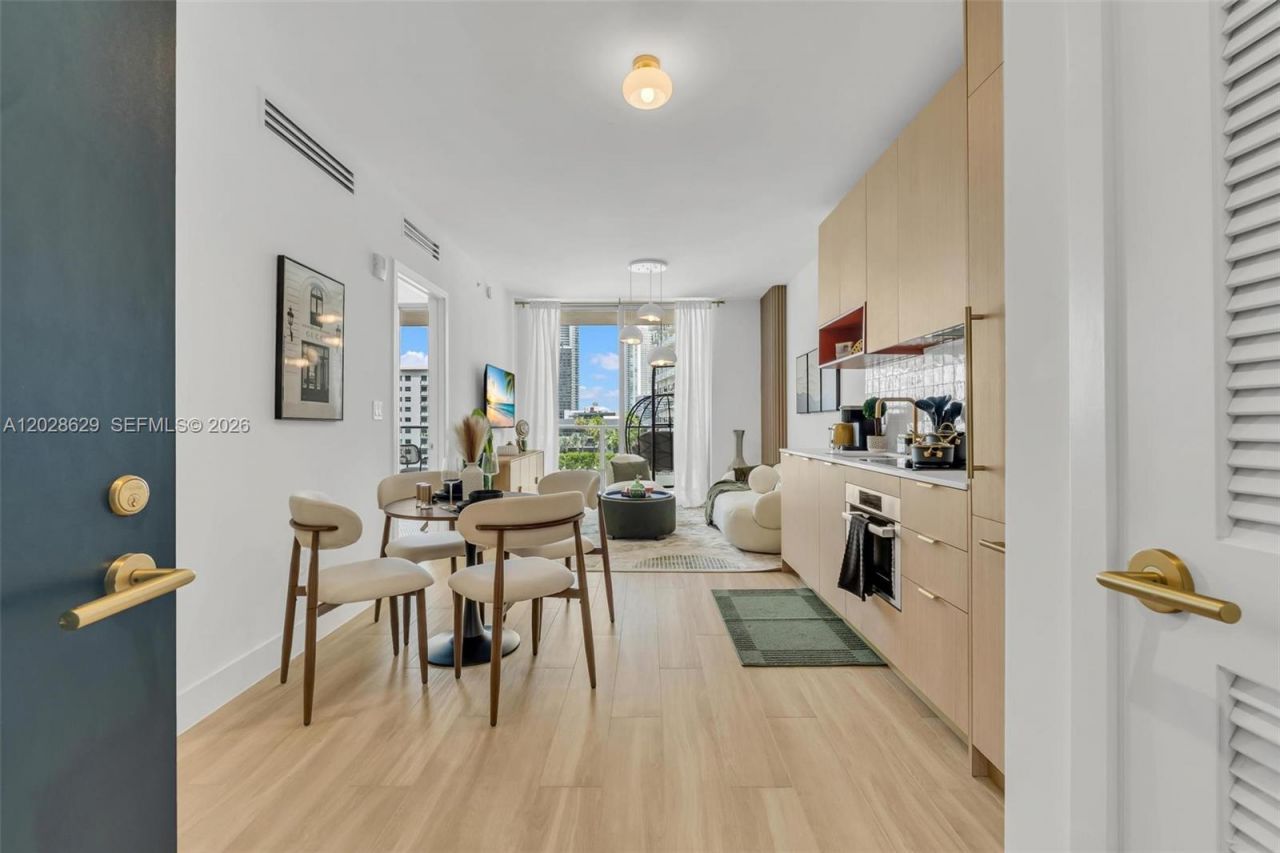 90 32nd St , Unit 909, Miami, FL 33127 Photo