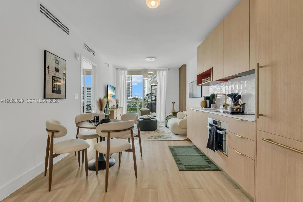 90 32nd St , Unit 909, Miami, FL 33127 Photo