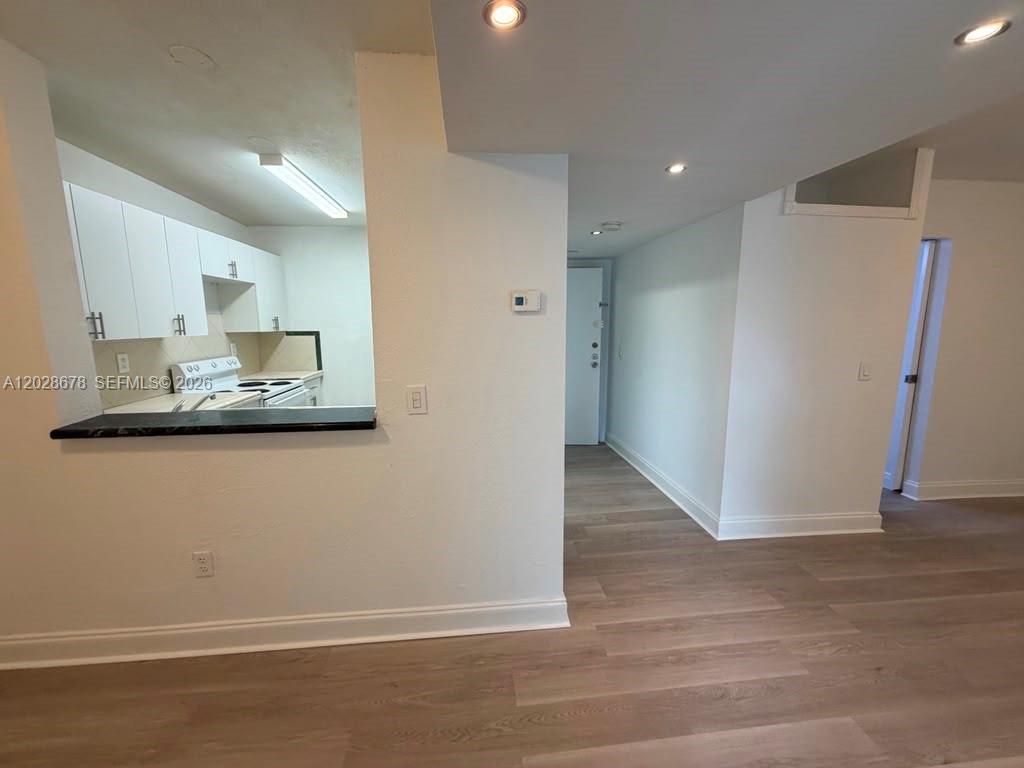 492 NW 165th St Rd, Unit C-211, Miami, FL 33169 Photo