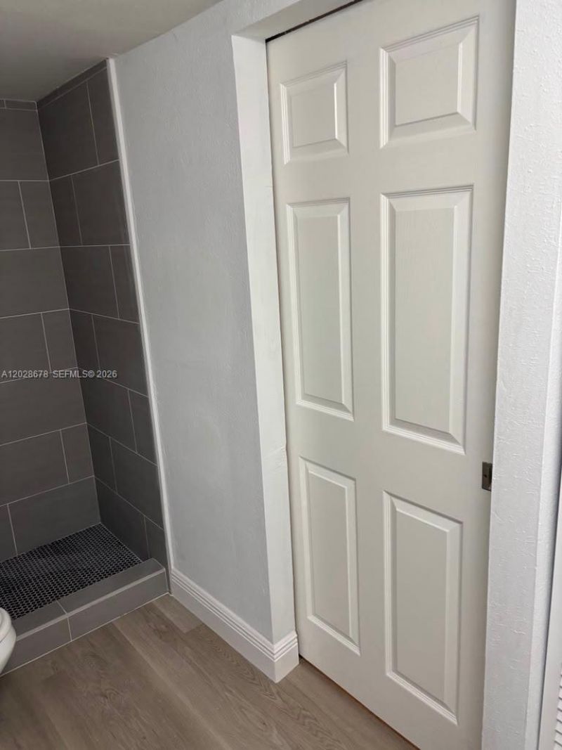 492 NW 165th St Rd, Unit C-211, Miami, FL 33169 Photo