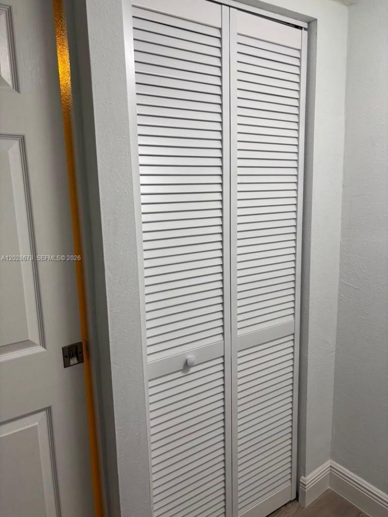 492 NW 165th St Rd, Unit C-211, Miami, FL 33169 Photo