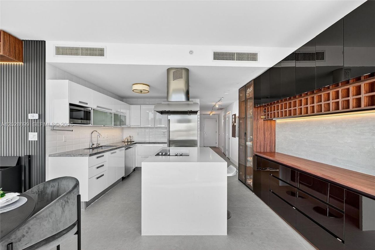 601 NE 36th St , Unit 1101, Miami, FL 33137 Photo