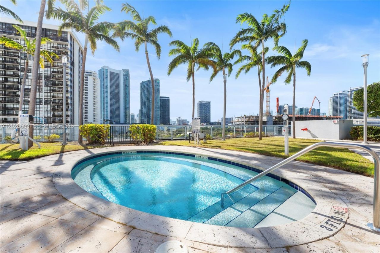 601 NE 36th St , Unit 1101, Miami, FL 33137 Photo