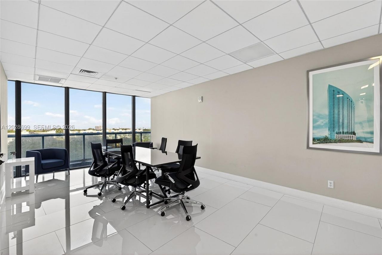 601 NE 36th St , Unit 1101, Miami, FL 33137 Photo