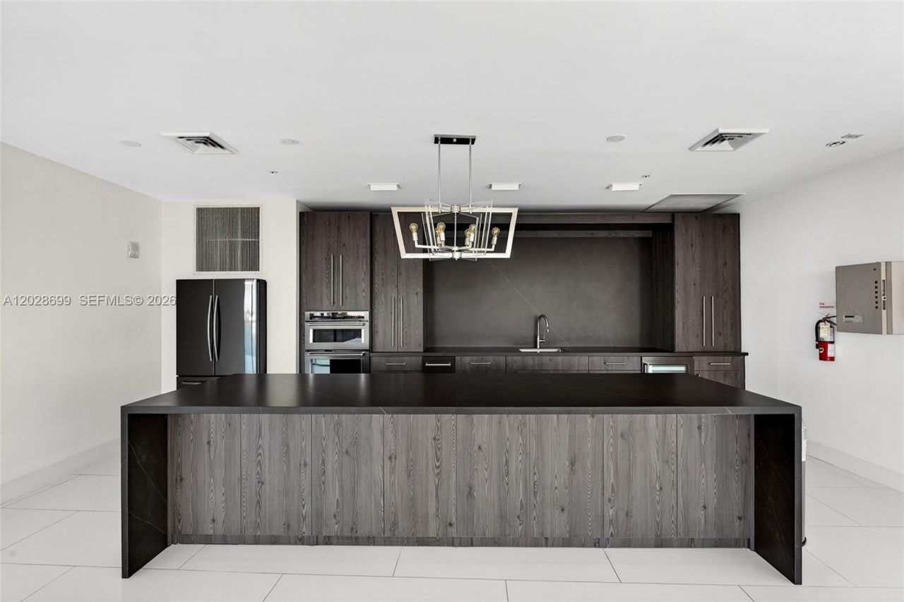 601 NE 36th St , Unit 1101, Miami, FL 33137 Photo