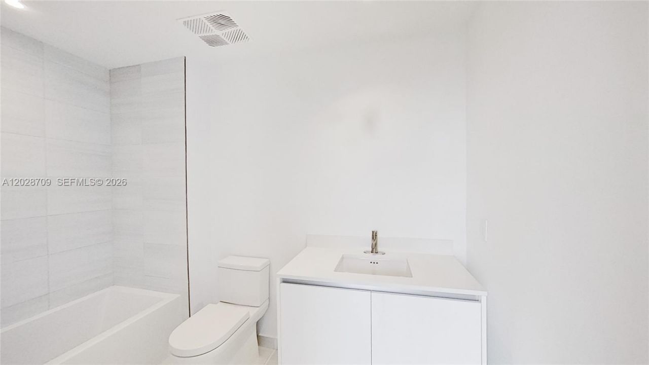2678 Tigertail , Unit 813, Coconut Grove, FL 33133 Photo