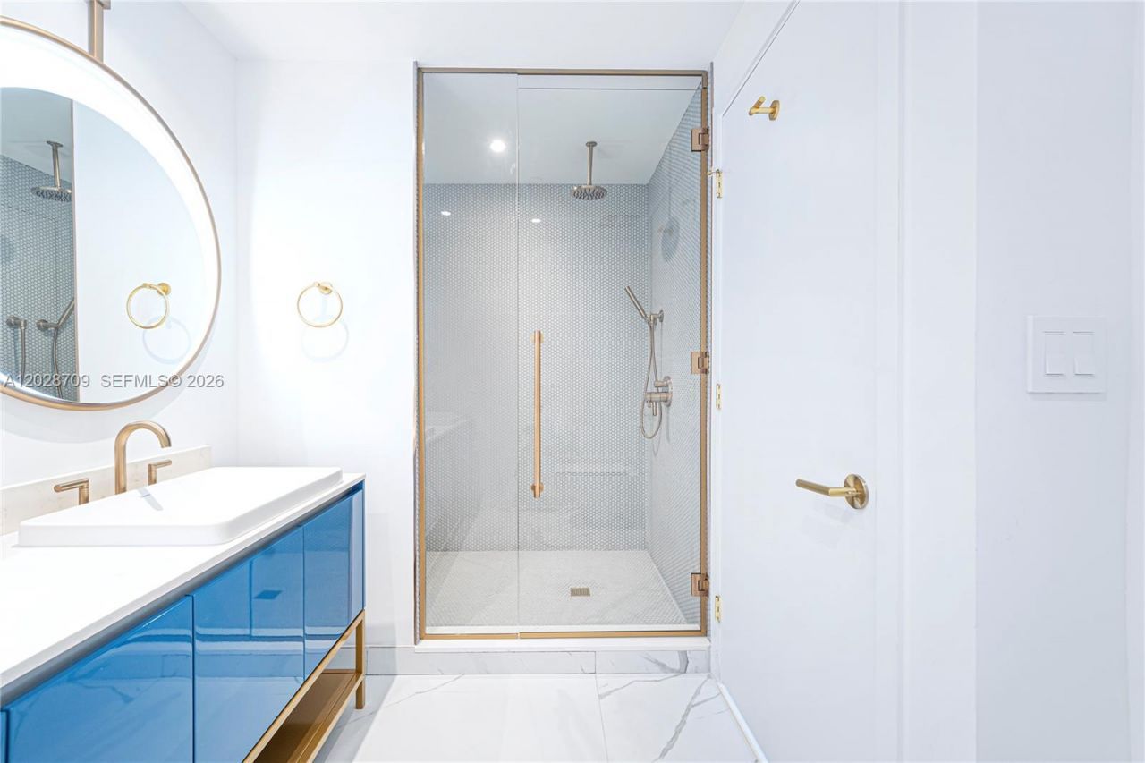 2678 Tigertail , Unit 813, Coconut Grove, FL 33133 Photo