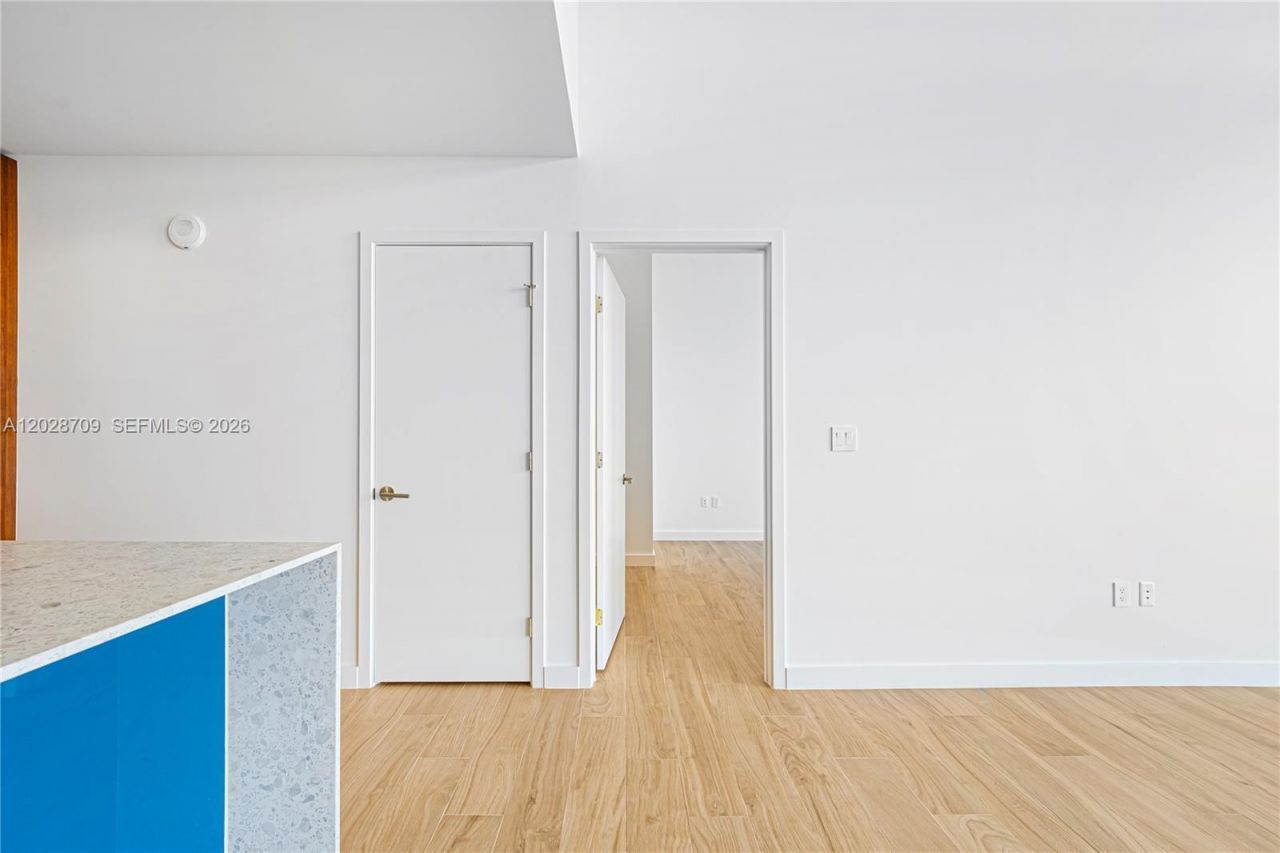 2678 Tigertail , Unit 813, Coconut Grove, FL 33133 Photo