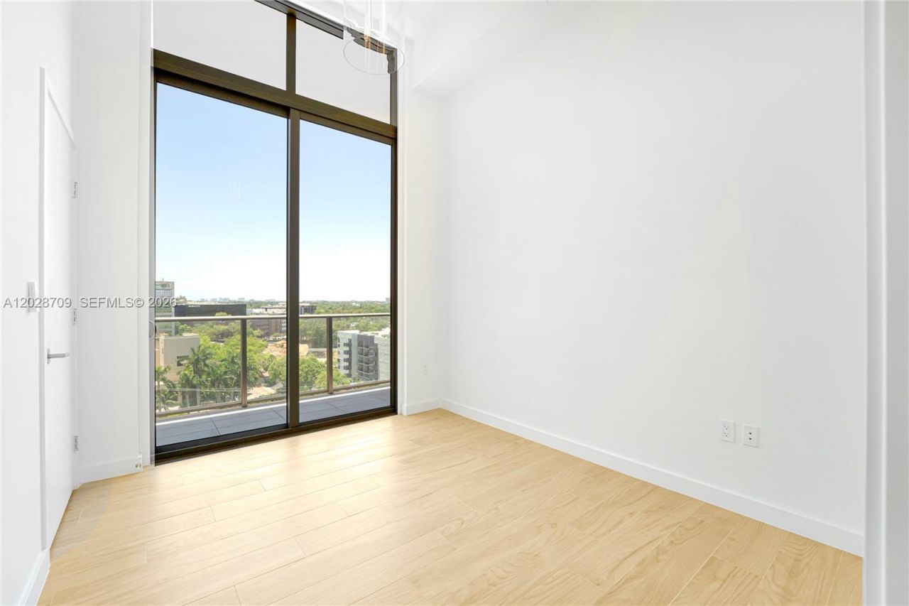 2678 Tigertail , Unit 813, Coconut Grove, FL 33133 Photo