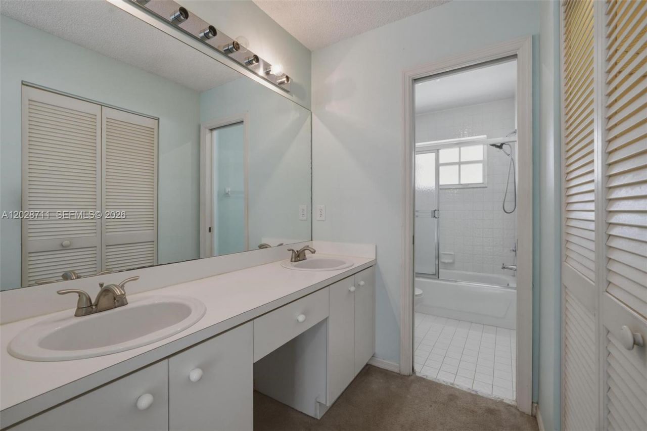 7950 NW 24th St, Margate, FL 33063 Photo