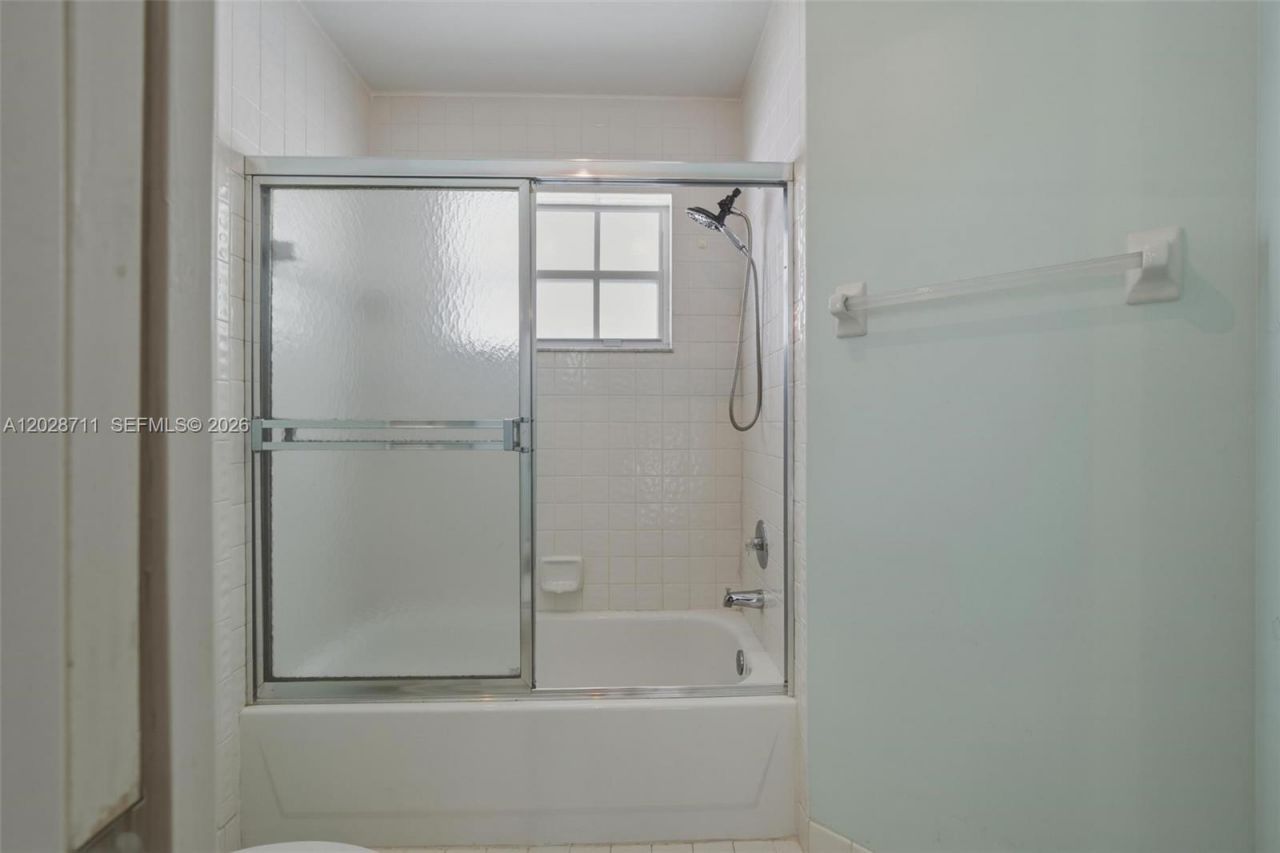 7950 NW 24th St, Margate, FL 33063 Photo