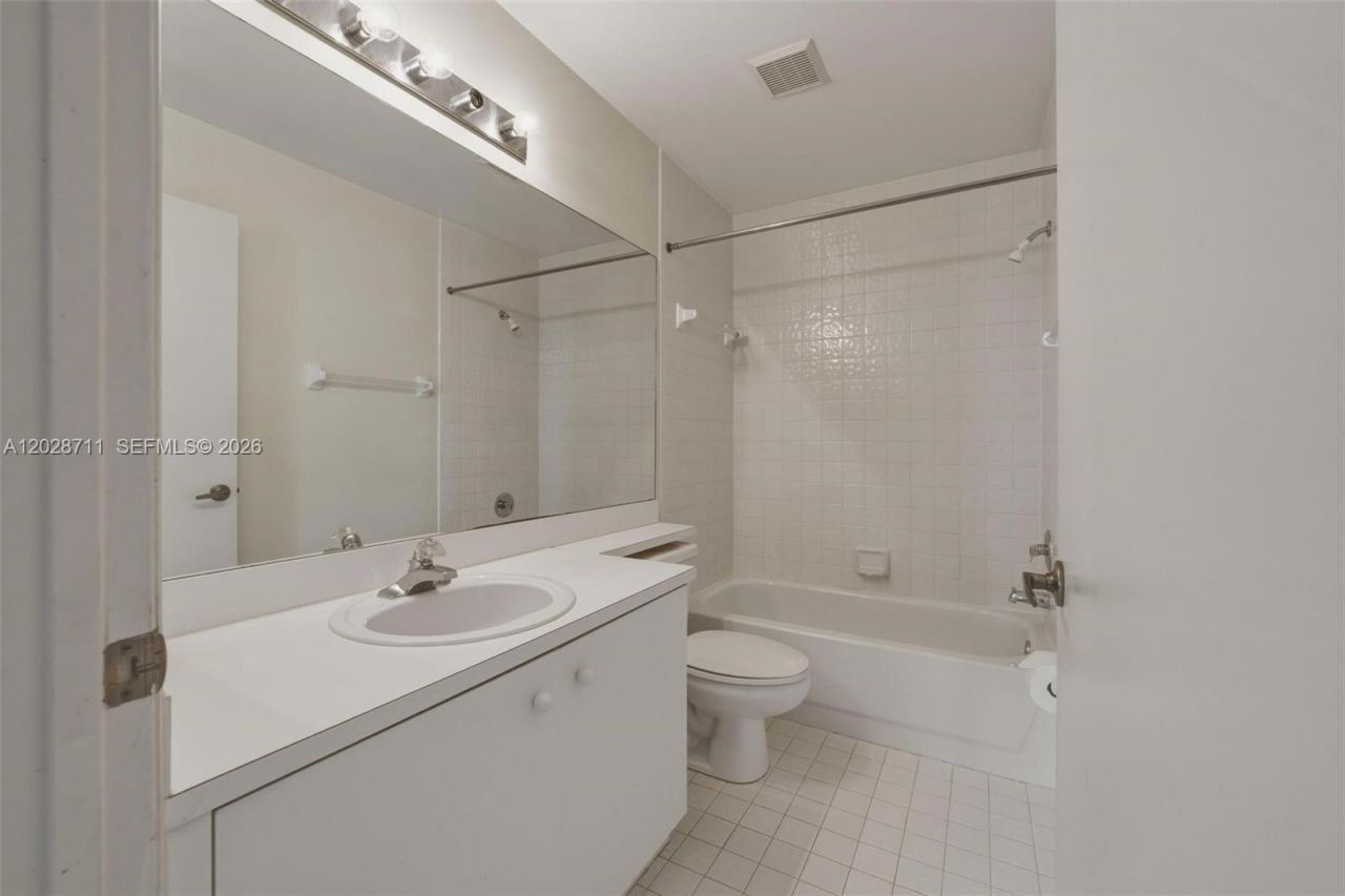 7950 NW 24th St, Margate, FL 33063 Photo