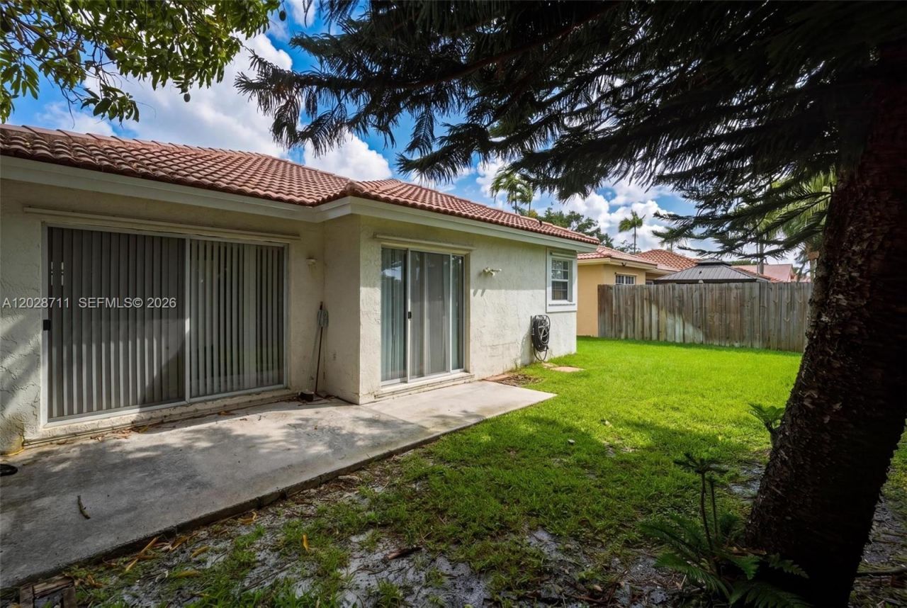 7950 NW 24th St, Margate, FL 33063 Photo
