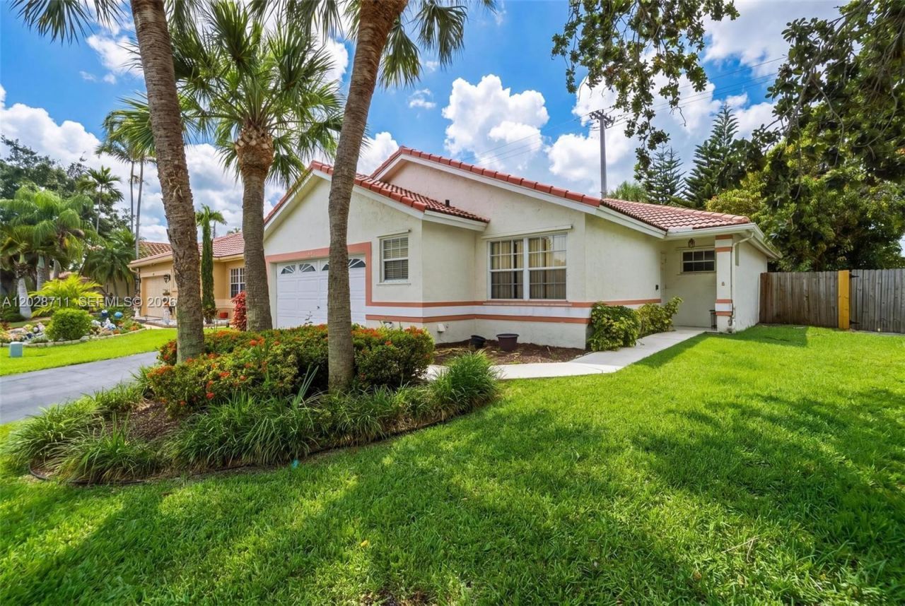 7950 NW 24th St, Margate, FL 33063 Photo