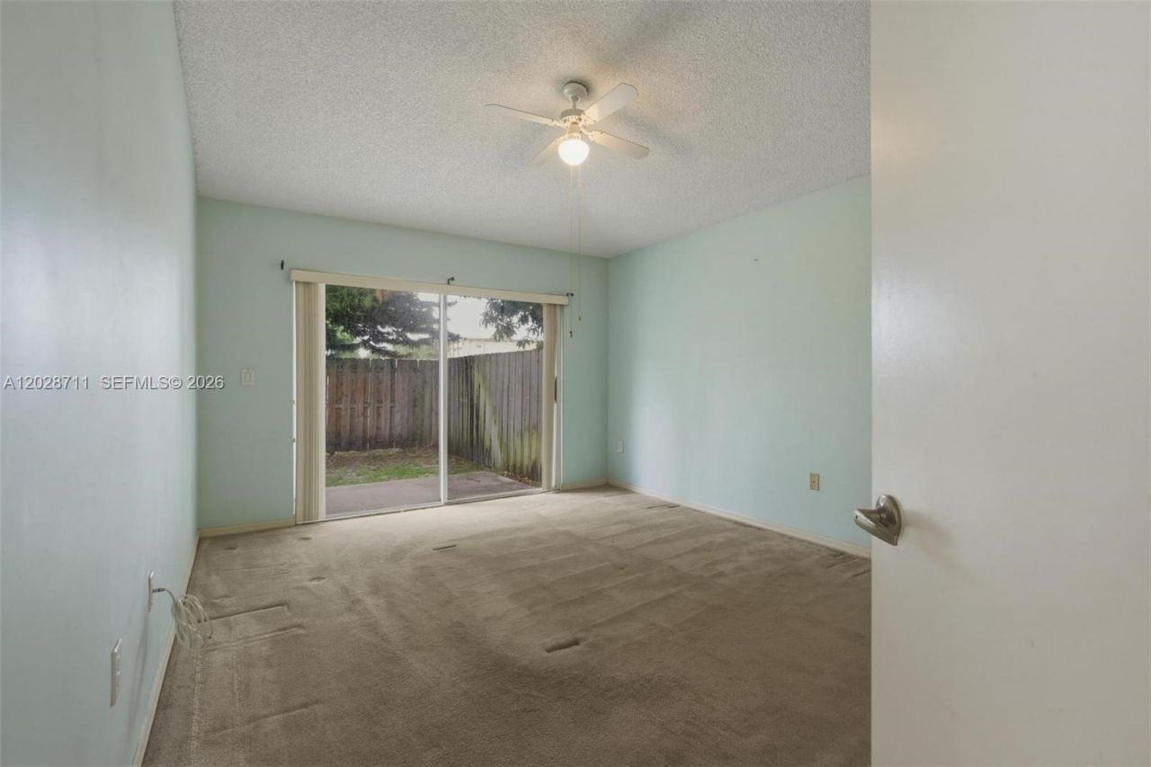 7950 NW 24th St, Margate, FL 33063 Photo
