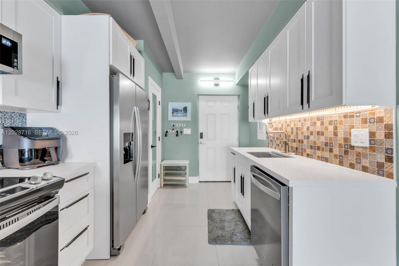 1225 West Ave , Unit 503, Miami Beach, FL 33139 Photo