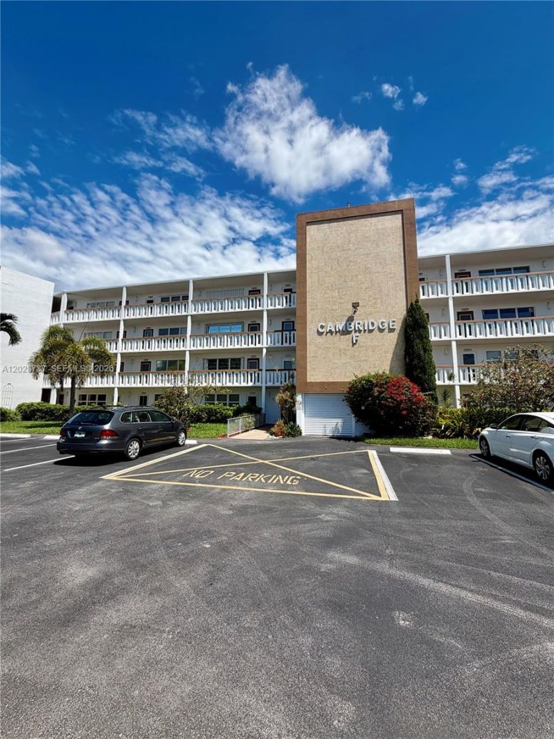 4123 Cambridge F , Unit 4123, Deerfield Beach, FL 33442 Photo