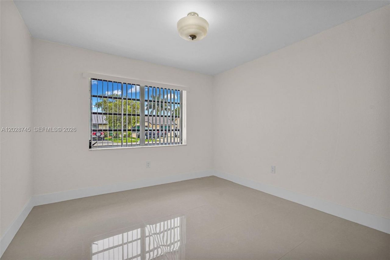 13546 SW 63rd Lane , Unit H-W, Miami, FL 33183 Photo