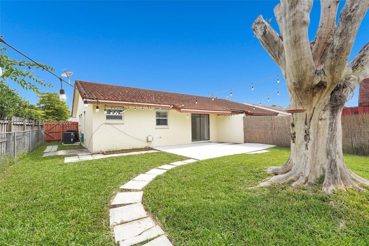 13546 SW 63rd Lane , Unit H-W, Miami, FL 33183 Photo