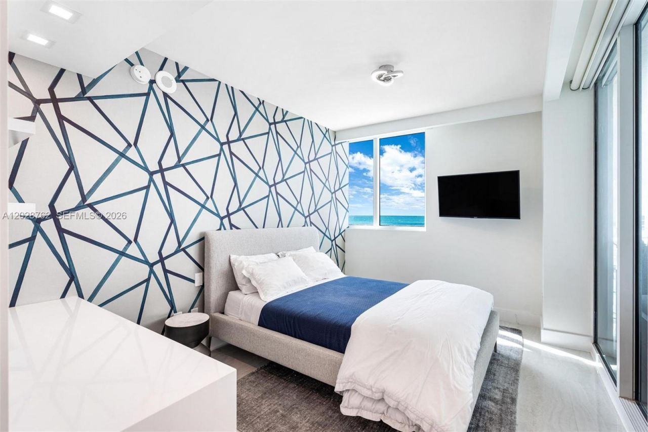 3801 Collins Ave , Unit 703, Miami Beach, FL 33140 Photo