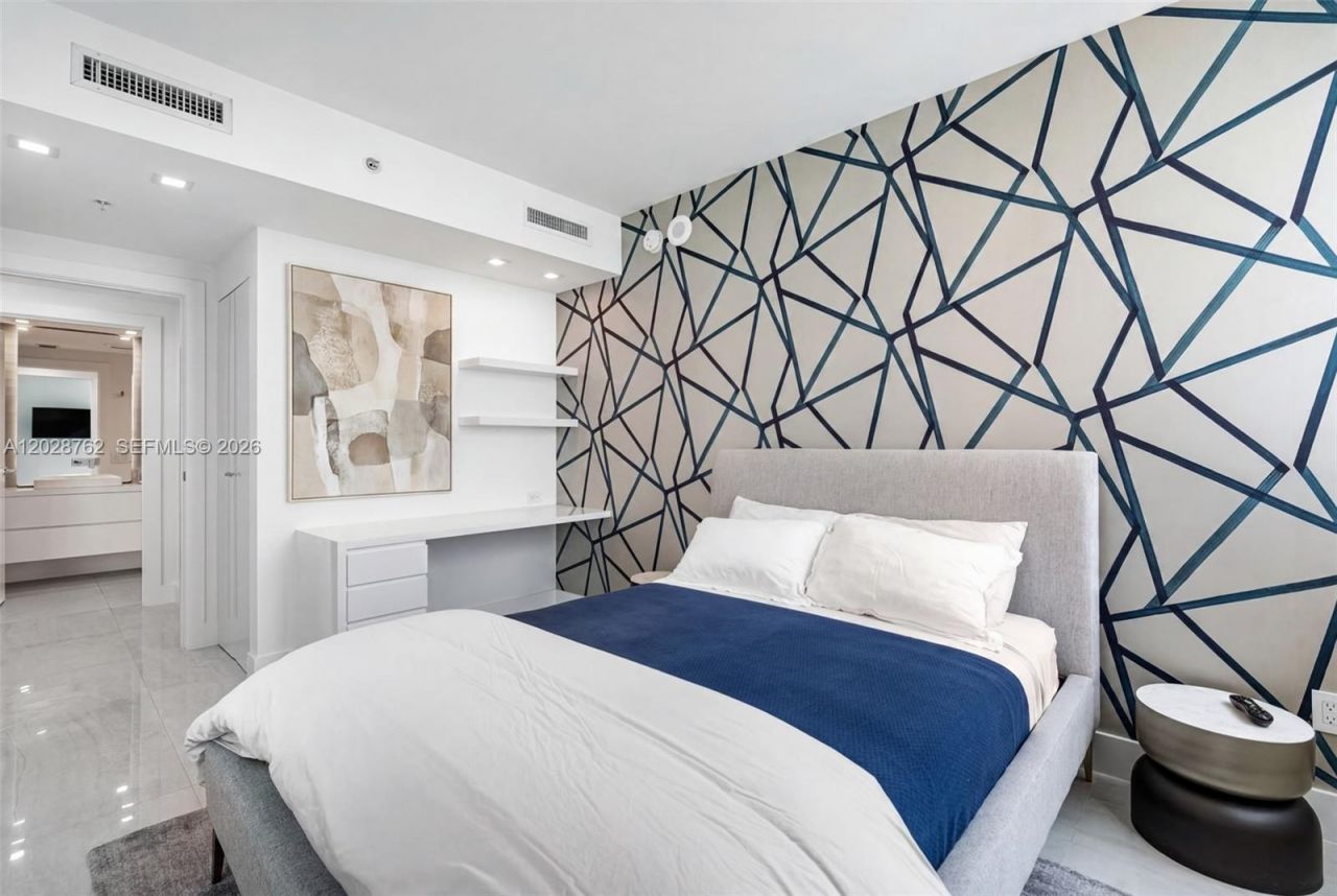 3801 Collins Ave , Unit 703, Miami Beach, FL 33140 Photo