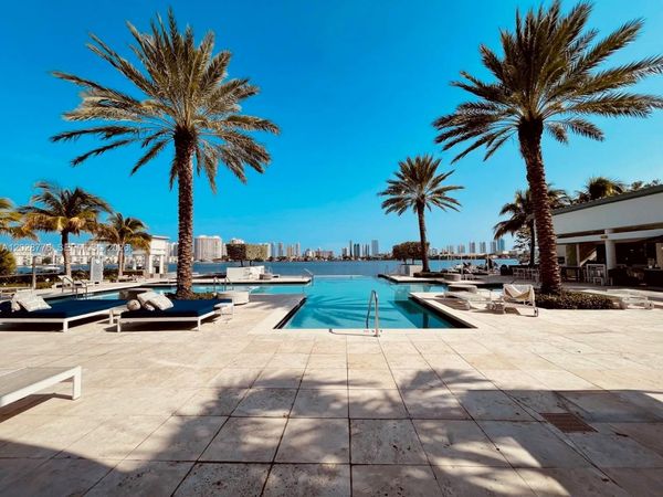 17111 Biscayne Blvd , Unit 208, North Miami Beach, FL 33160