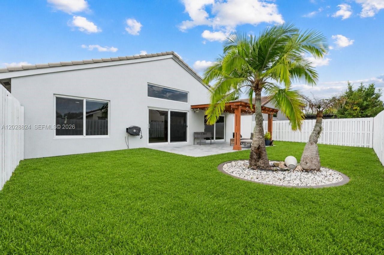 17485 SW 29th St, Miramar, FL 33029 Photo