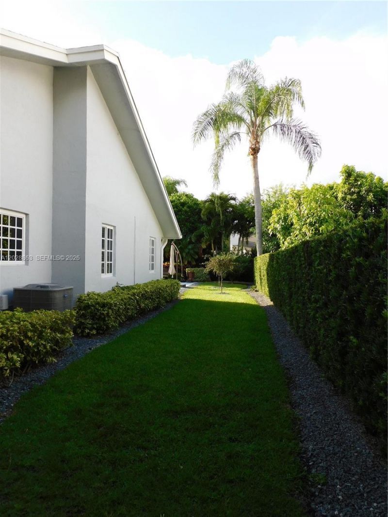 15351 SW 146th St , Miami, FL 33196 Photo