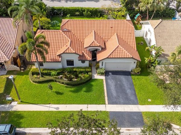 10900 NW 18th Ct , Plantation, FL 33322