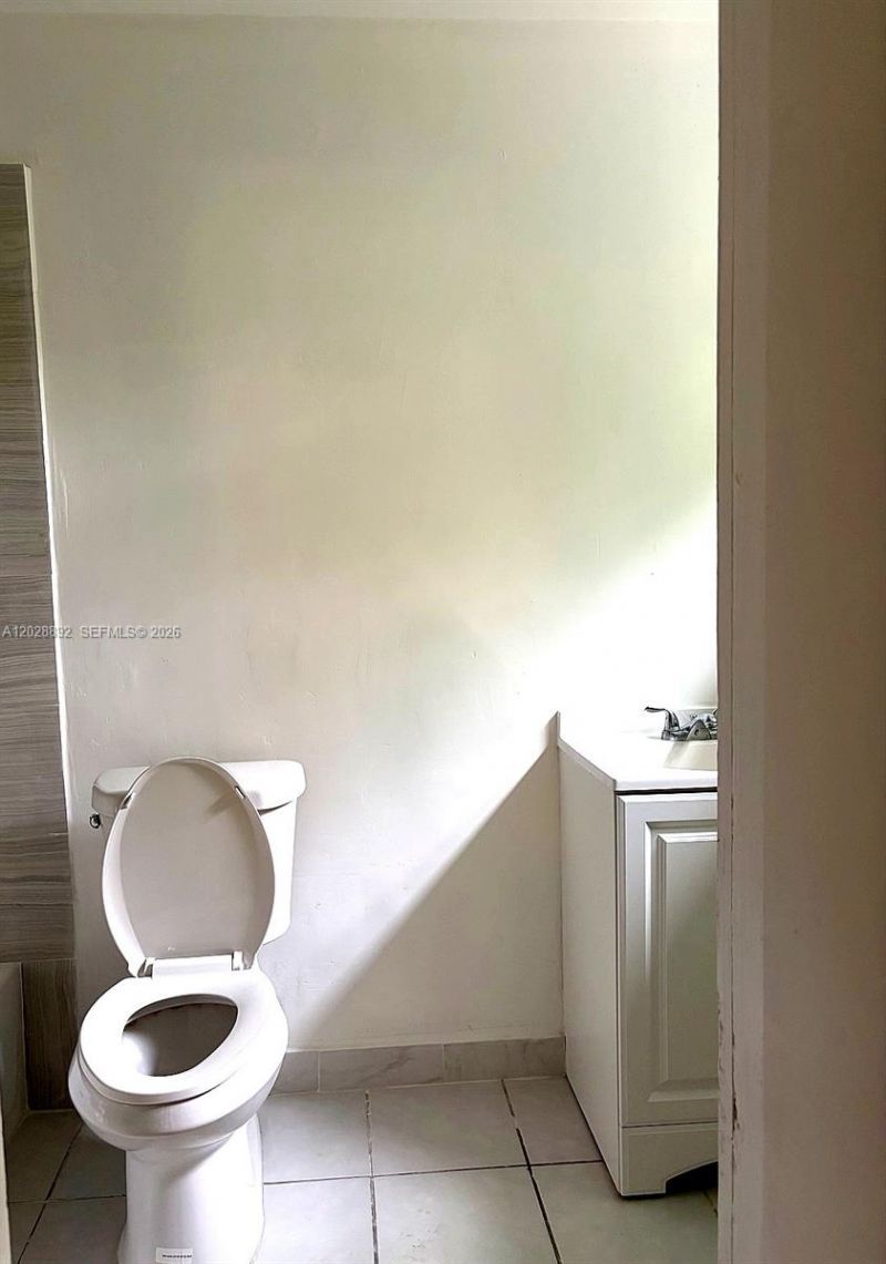 1629 Taft St , Unit 1-2, Hollywood, FL 33020 Photo