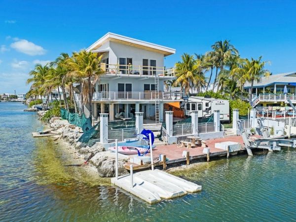 233 Aberdeen Ct, Tavernier, FL 33070