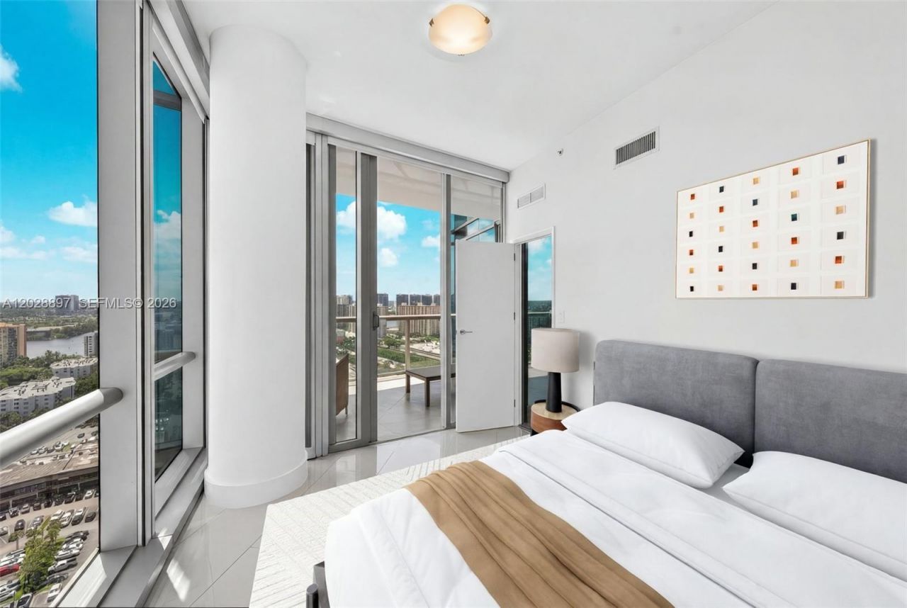 17121 Collins Ave, Unit 2601, Sunny Isles Beach, FL 33160 Photo
