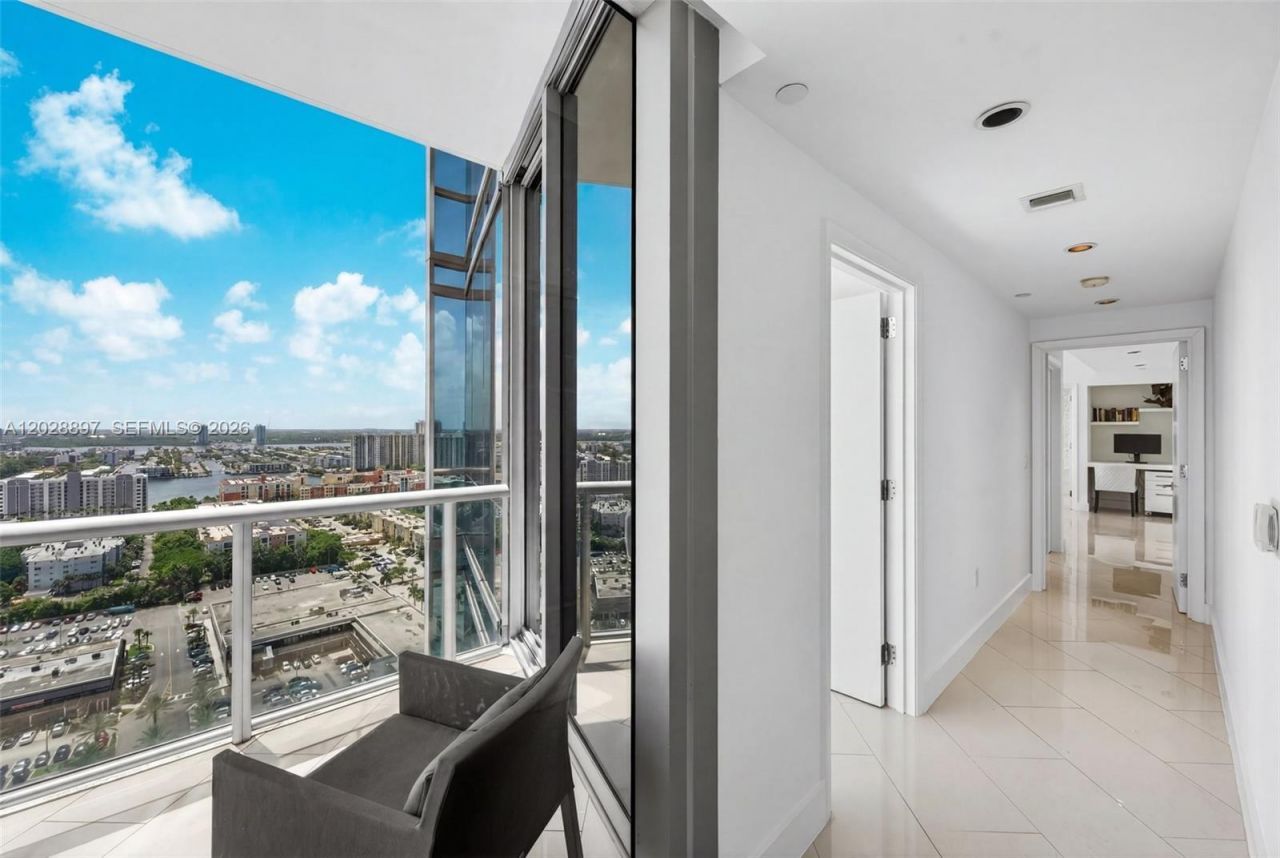 17121 Collins Ave, Unit 2601, Sunny Isles Beach, FL 33160 Photo