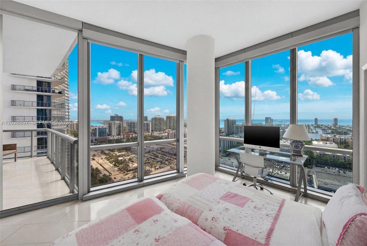 17121 Collins Ave, Unit 2601, Sunny Isles Beach, FL 33160 Photo