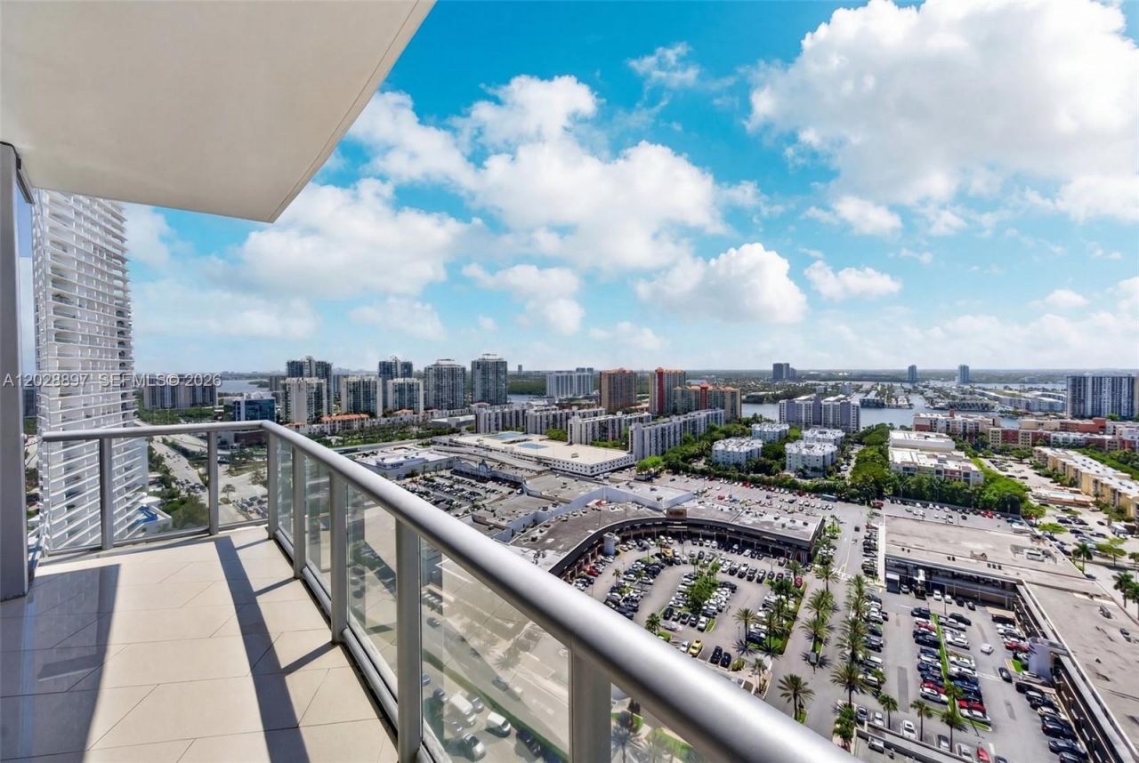 17121 Collins Ave, Unit 2601, Sunny Isles Beach, FL 33160 Photo