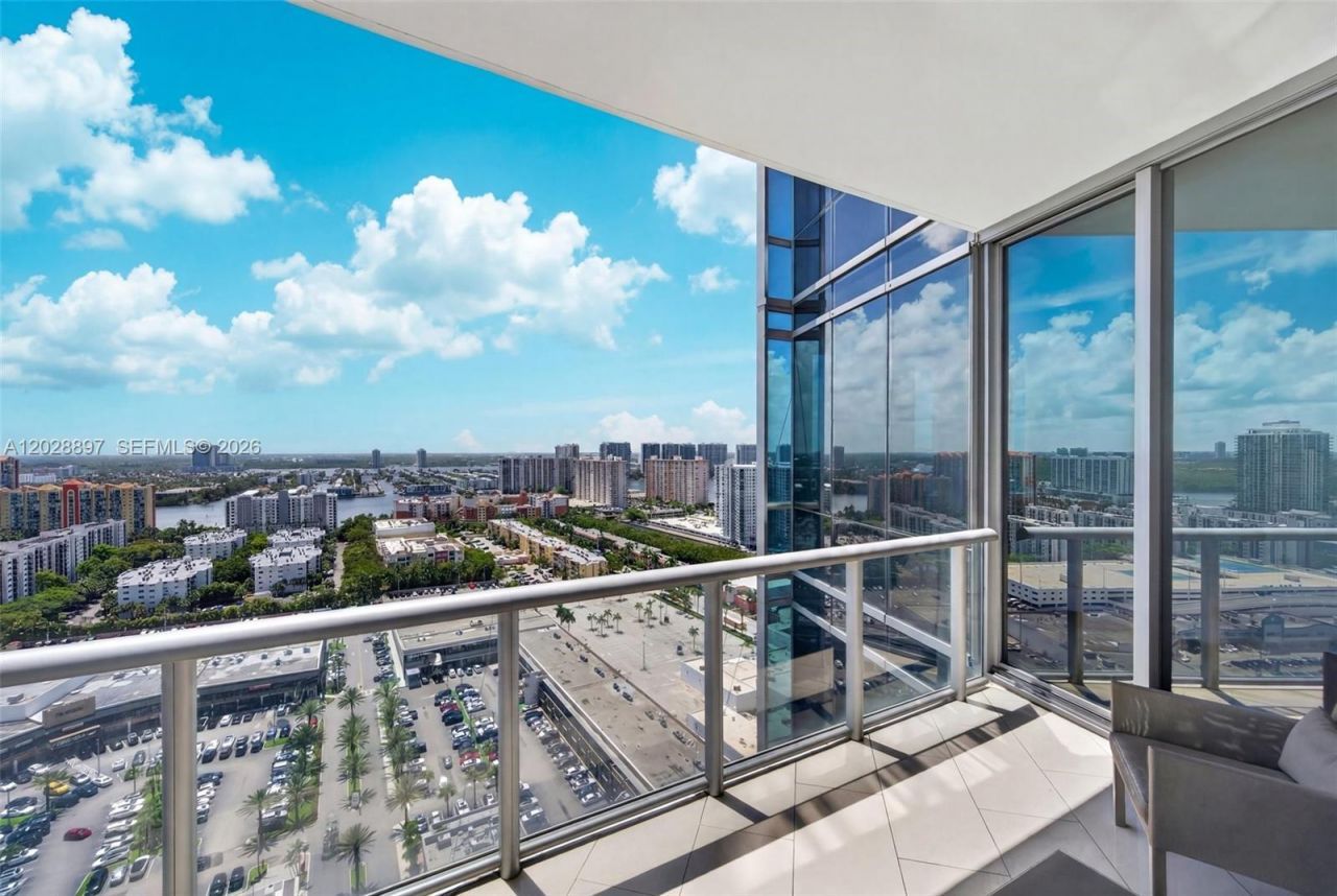 17121 Collins Ave, Unit 2601, Sunny Isles Beach, FL 33160 Photo