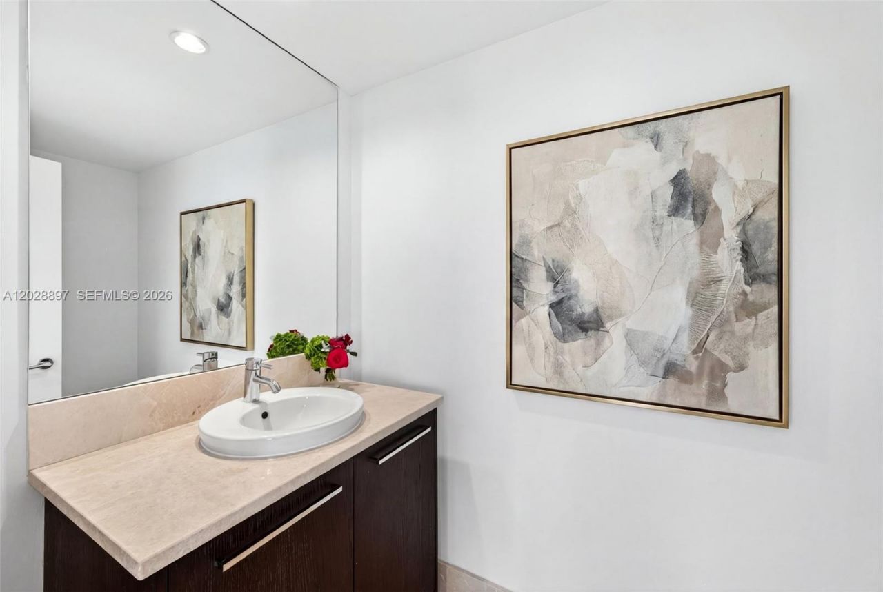 17121 Collins Ave, Unit 2601, Sunny Isles Beach, FL 33160 Photo
