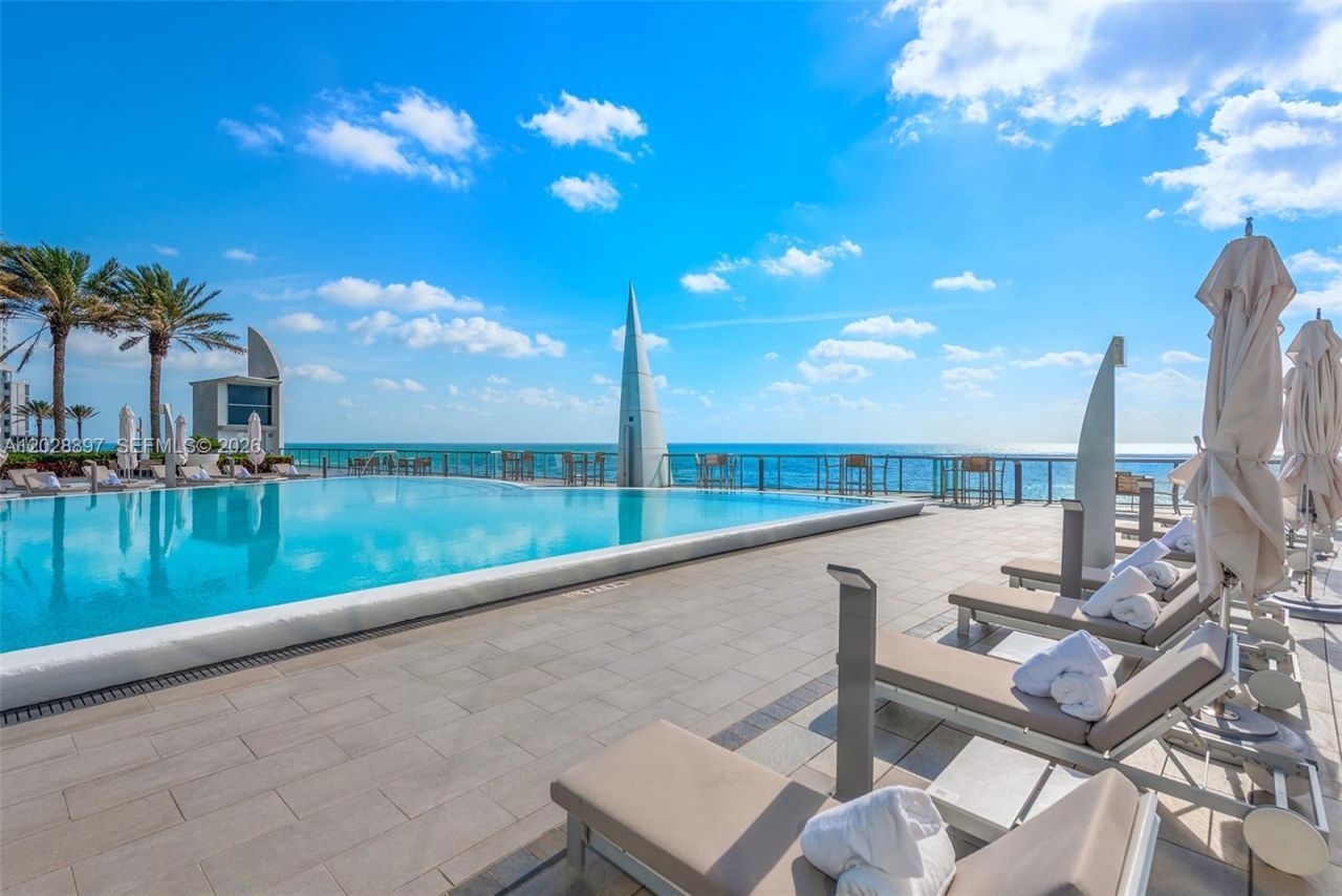 17121 Collins Ave, Unit 2601, Sunny Isles Beach, FL 33160 Photo