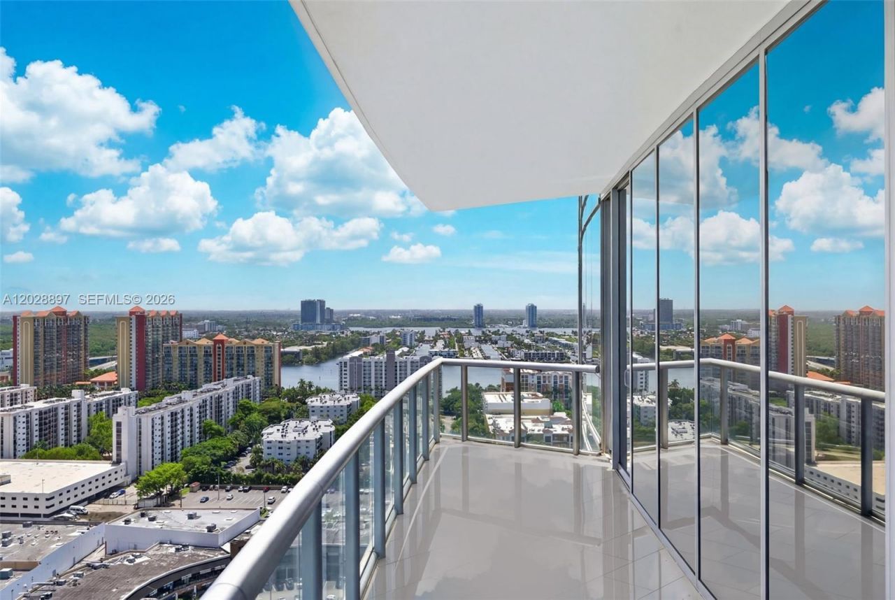 17121 Collins Ave, Unit 2601, Sunny Isles Beach, FL 33160 Photo