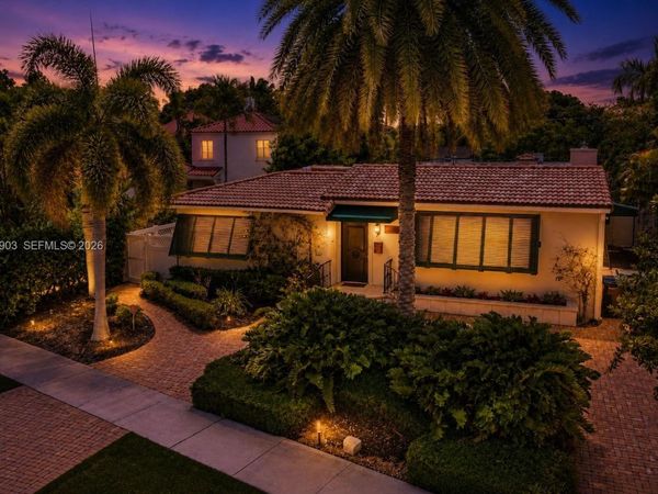 623 NE 17th Way, Fort Lauderdale, FL 33304