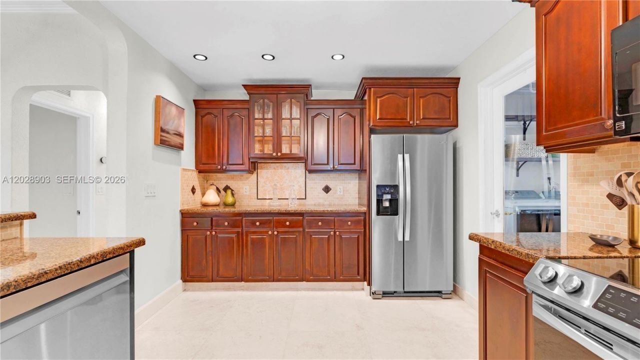 623 NE 17th Way, Fort Lauderdale, FL 33304 Photo